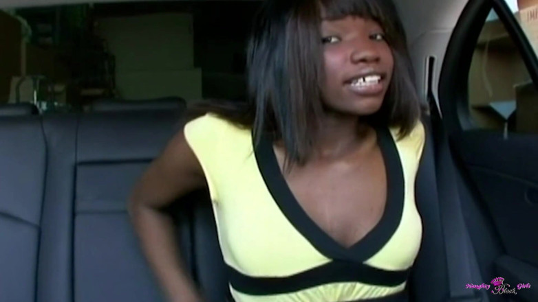 Naughty Black Girls: Zakar putih besar mengambil batang koko hitam untuk menunggang dan...