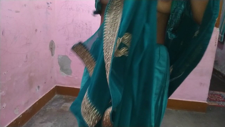Shahilsingh119: Große natürliche indische möpse