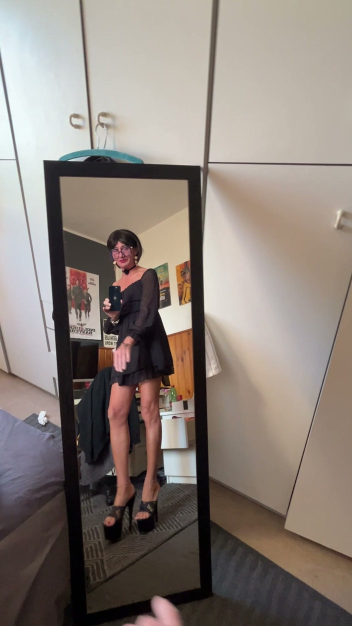 Andreina Naty: Testy Seksownej Postawy