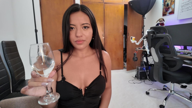 Incognita XXX: Die Vollbusige Stiefschwester Entpuppte sich als echte Schlampe und wurde...