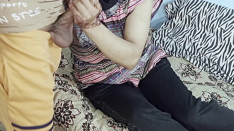 Netu: Realmente indiana gostosa esposa vestindo hijab árabe na webcam ao vivo...