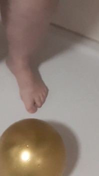 气球然后被打破