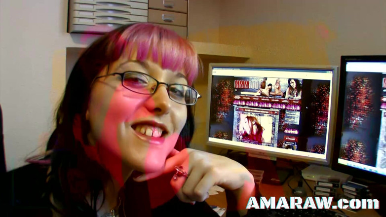 Amaraw: Roze la rouquine se fait sodomiser pendant qu'elle baise une...