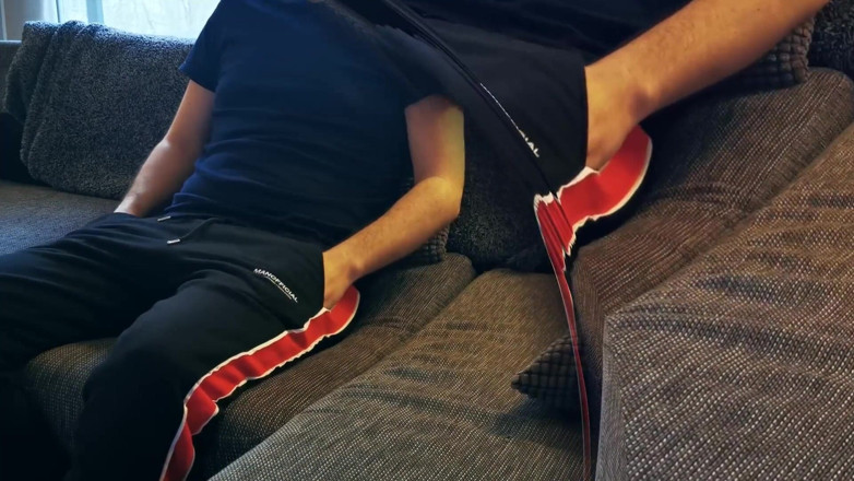 Oznob Oznofla: Amateurboy Gets His First Spanking, Alternate Camera