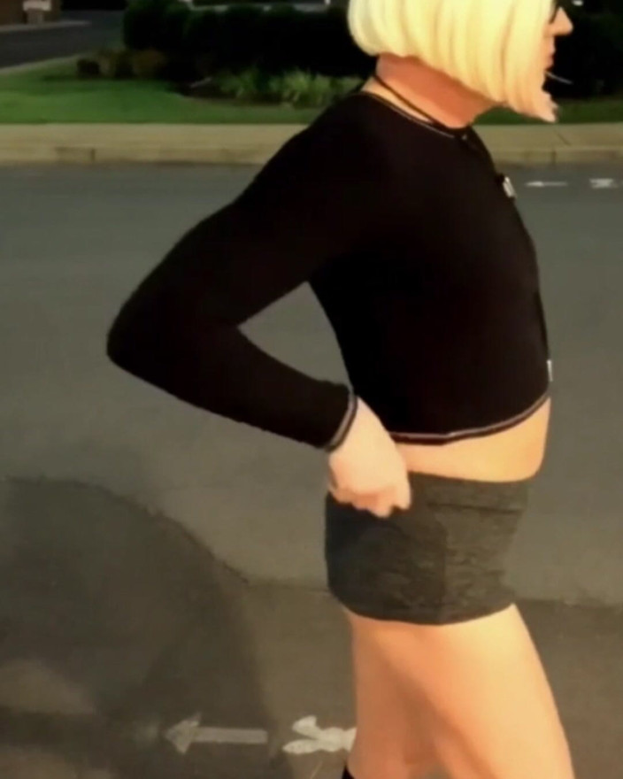 CindieLove: Slutty Sissy Gym, Bus Stop, Booty Shorts Dildo Assfuck