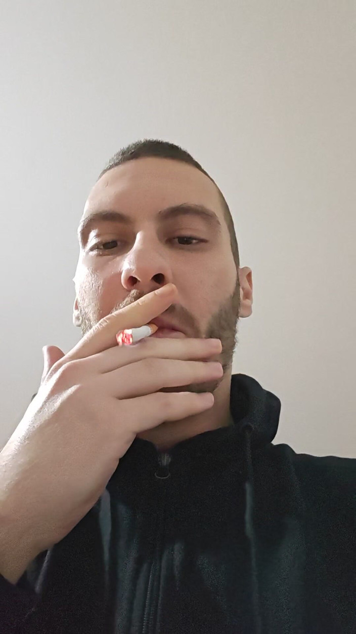 Zoomorriss: Me Smoking