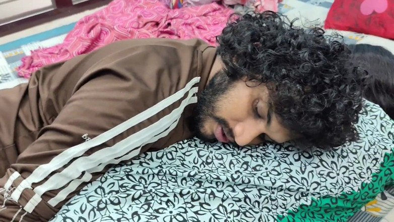 Vaigavarun45: बेडरूम में सेक्स के साथ मल्लू जोड़ा हॉट नाइटी रोमांस, मलयाली जोड़ा बेडरूम में हॉट सेक्स