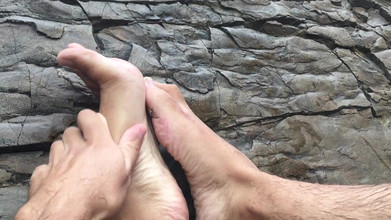 Manlyfoot: Suka ngentot sama aku? Aku jamin kamu akan menikmatinya- manlyfoot...