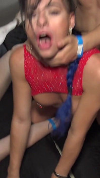 Ao Mass Gangbang з TS Gianina та MILF Rossella!!