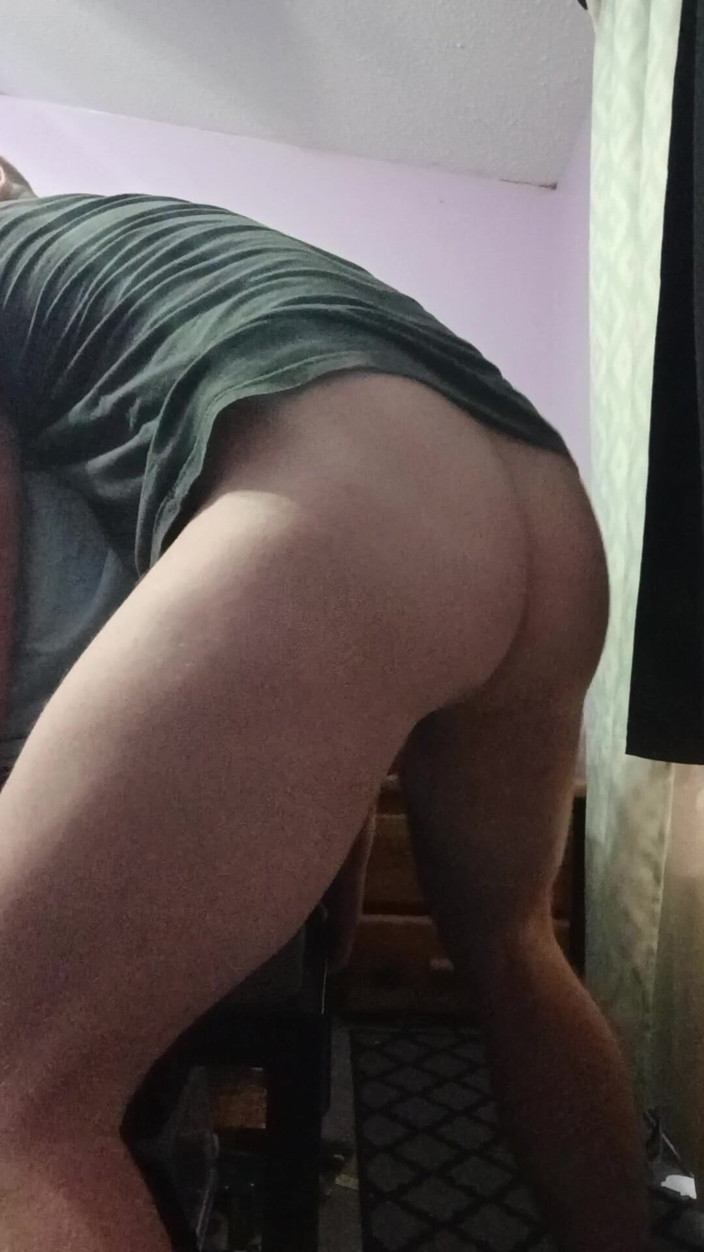 Themilkman618: Gooning bbc ein bett und Toy Max 2 von Lovense tropfendes...