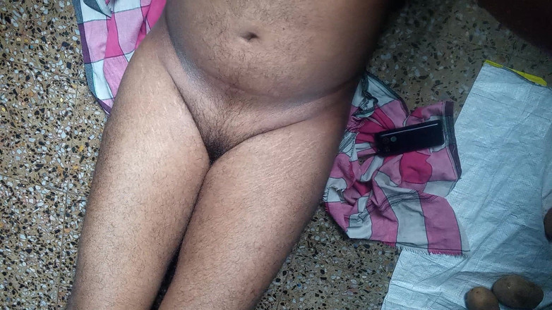 Sweet Indian cock: 인도 게이 소년 섹스 핫한 벵골 바비와 야외 보지 젖탱이 빨고 키스
