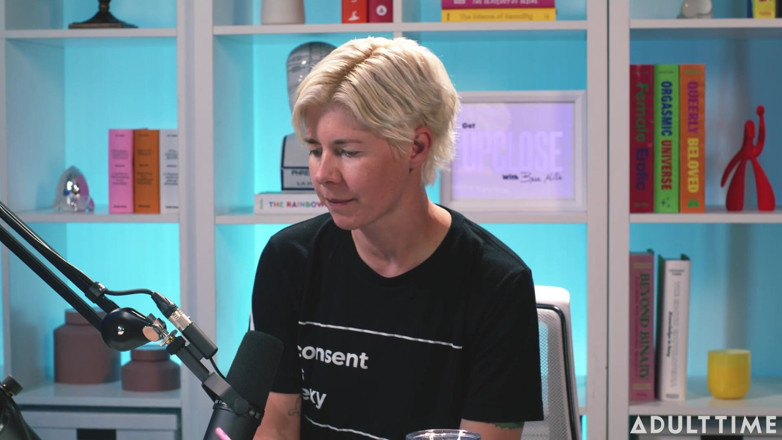 Adult Time Podcast: Ekshibicjonizm Lilly Bell, sexting i upodmiotowienie | Podcast czasu dla dorosłych