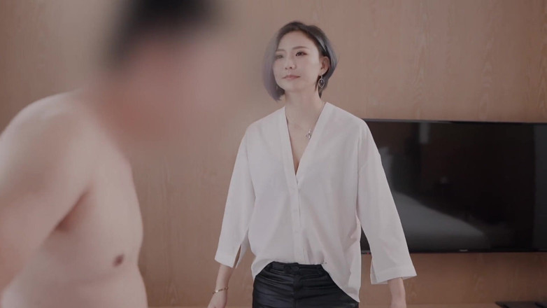 Asian Milfs n Teens: Hydraulische weibliche meisterin hilft gästen bei der prostata-entgiftung - perverse milfs...