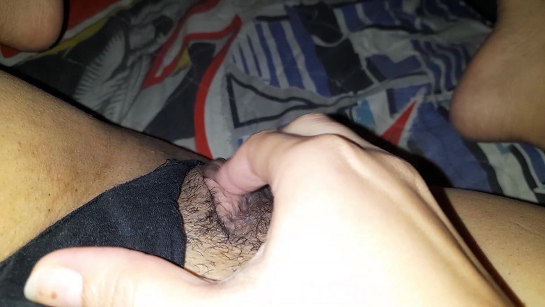 Fabimilf: Probudil jsem se a začal si hrát s mojí sexy, šťavnatou,...
