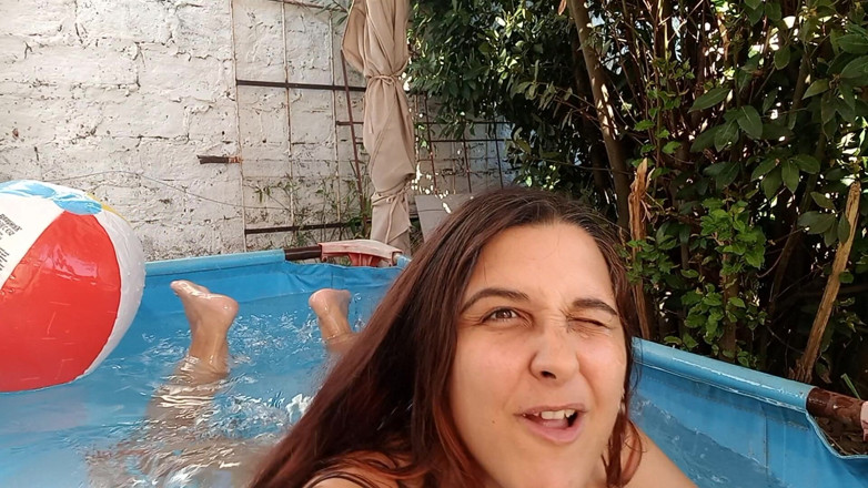 melu_world: Beachball gonflabilă și petrecere la piscină Bubblegum - Bunny Looner