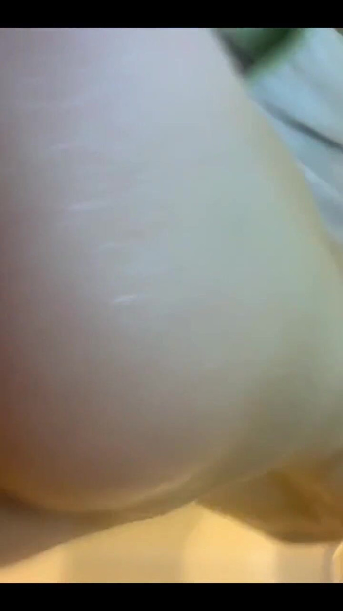 Tia Tizzianni Productions: 今日は自分の体を愛する