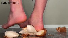 footivities: Foot Crush Onion 4K Feet Video