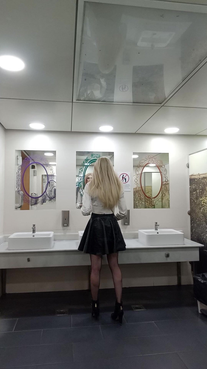 Tatiana Zorrita: Blondýna