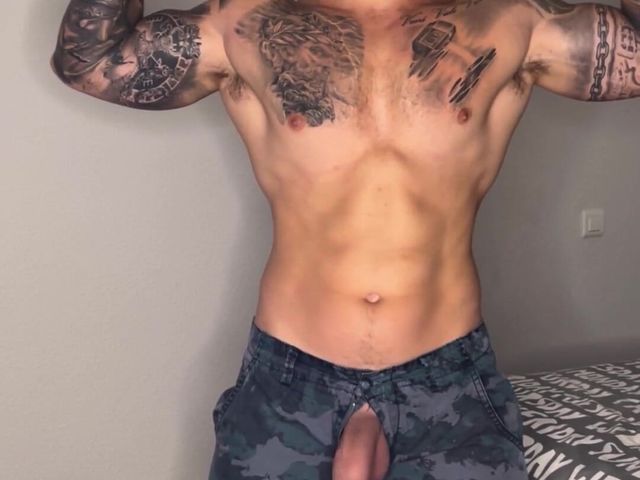 Big Load of Militarywith No Hands (Boy gym)
