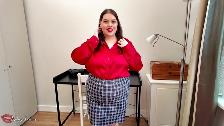Sydney screams fetish: Rosnący brzuch twojego pracownika - karmisz BBW Sydney krzyczy i podziwia...