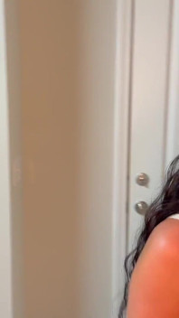 Relacionamento instável entre Nicole Parker e Mrflourish