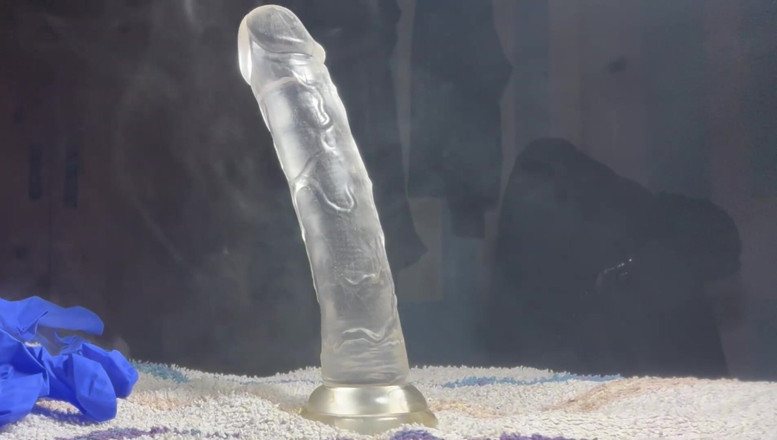 SoftBakedAfterDark: Masturbándose - mi consolador de juguete