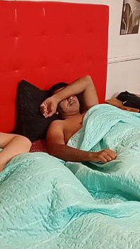 Big Ass Stepmother Shares a Bed with Stepson with a Big Cock