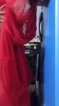 พี่ชายดับกระหายหีไม่ได้ของน้องสะใภ้ที่เพิ่งแต่งงานใหม่