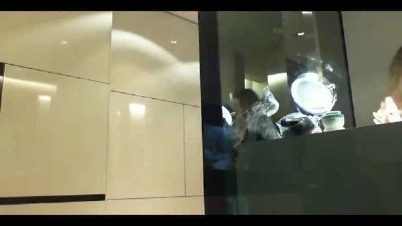 Sexydea: Ді сквірт і душ у Берліні