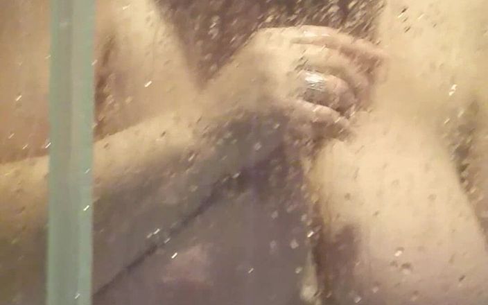 Julie Kinky Cunningham: Oglądanie prysznica Tom View po gang bang