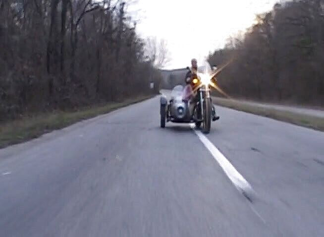 MILF my Cock: 自転車のコックを吹く