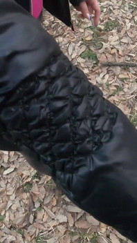 Mamada en el bosque con mi marido amigo - fetiche de chaqueta abajo 249