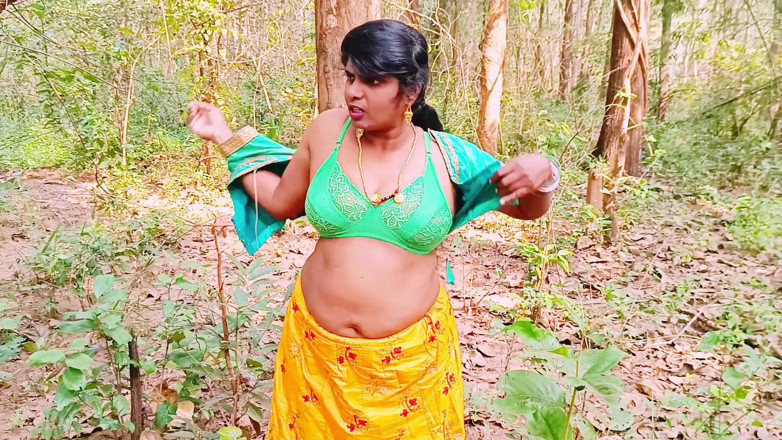 Telugu honey lips: Outdoor Jungle Sex. Desi Bhabi Fucking Husbend's Small Stepbrother Big...