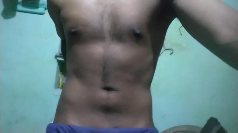 Desi Tits: 젊은 체육관 근육질의 소년 대물 자지 섹스 DM