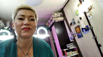 AimeeParadise: เย็ดบ้าของเมียหีแก่ในถุงน่องดำ!