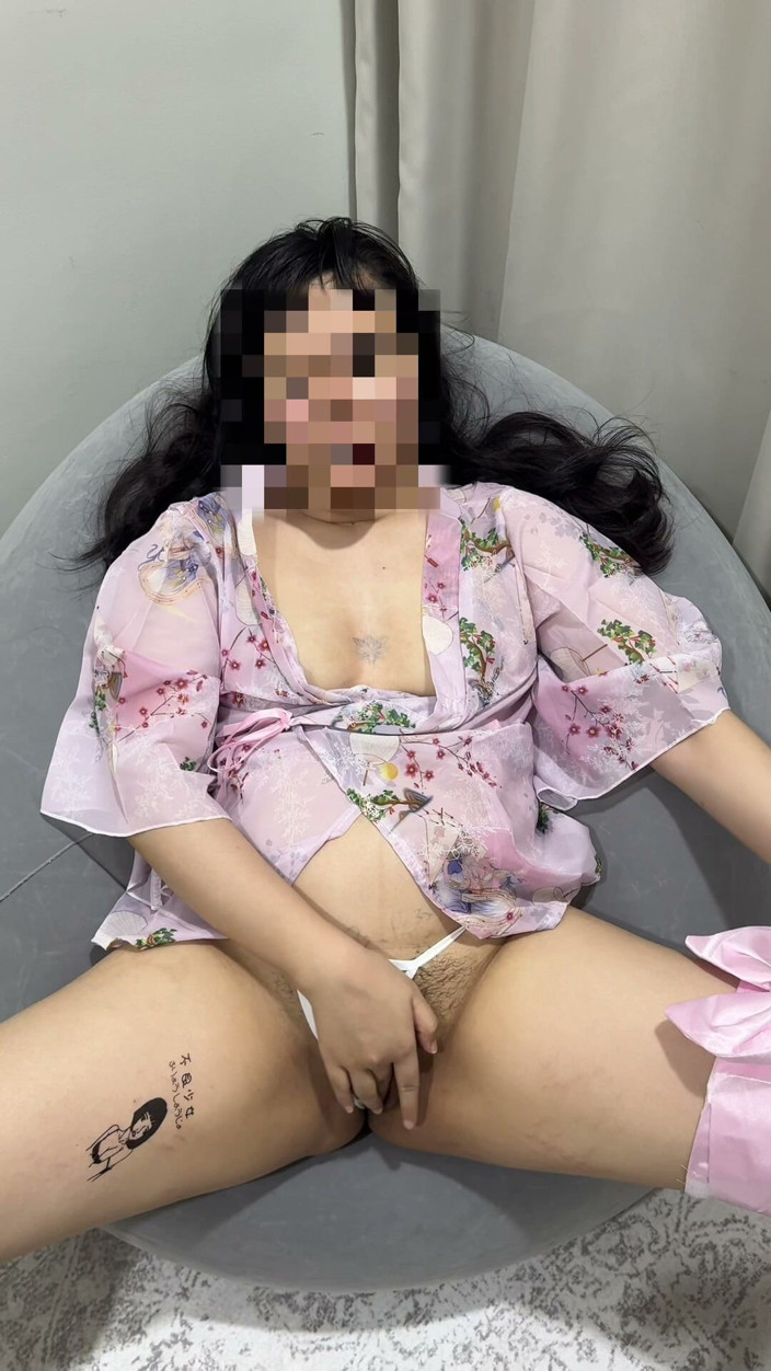 Shasha Idrina: Ayo masukin kontolmu ke dalam memekku