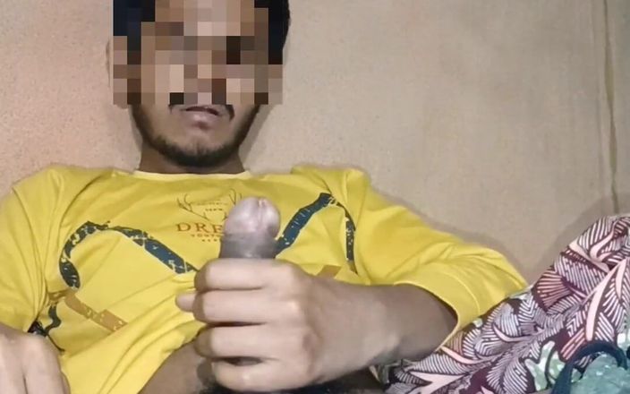 Wild Horse: Cowok sange india lagi asik masturbasi sendirian