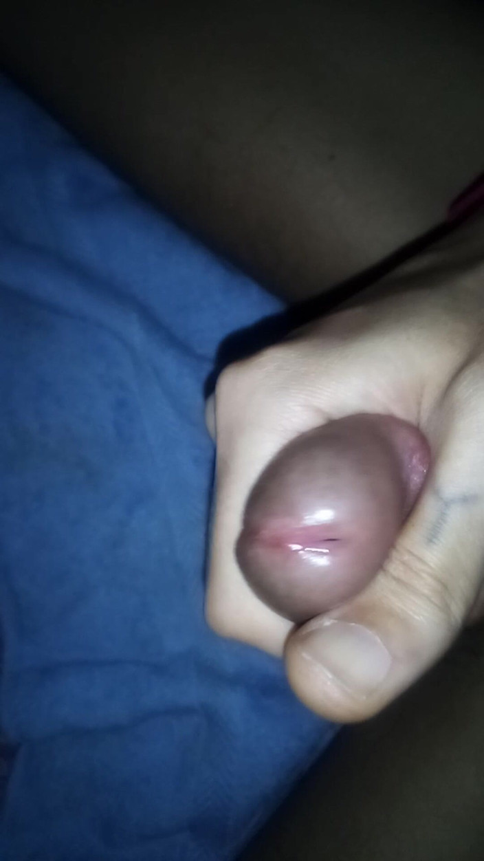 KingSpade: Tesão cara jacks off Rock Hard Dick