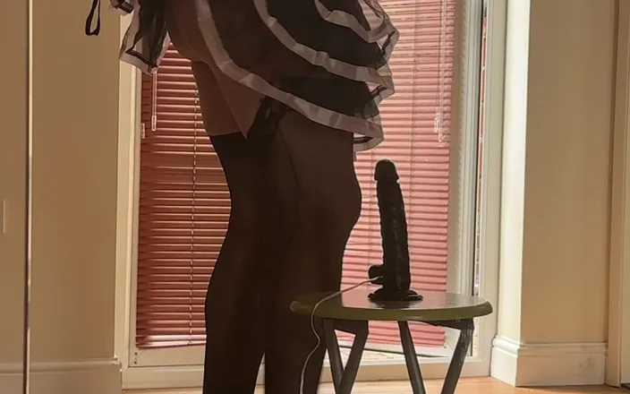 AnnaMayUK: Anna May From Behind