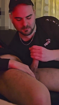 Ragazzo etero che ho aiutato una volta, quando ha perso il portafoglio (michael da ora in poi), si gode la sua prossima visita