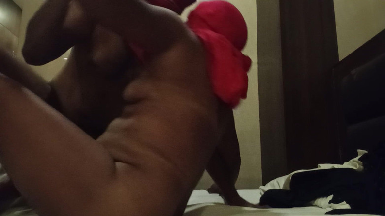 Your Shona: Indische Bhabhi Devar neukt op badroom in mijn huis (jouw Shona)