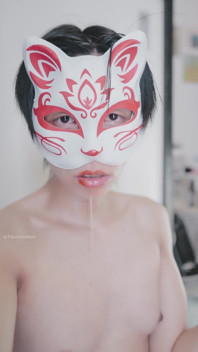 Asijský Femboy Deepthroat Cumshot
