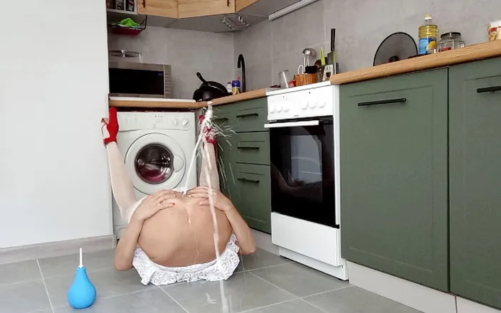 catandfox: Milk enema for nurse