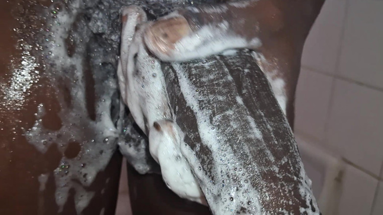 Chocolate Meat Stick: Cms ทําความสะอาดควยดําใหญ่ของเขา