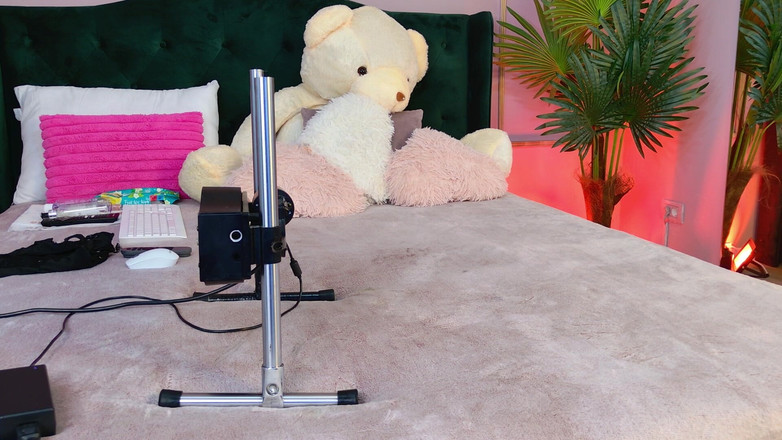 KirraWhite: Мачуха прокинулася для анального сексу