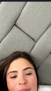 J’aime Me Faire Baiser Quand Je Suis Au Lit Juste Après Mon Réveil