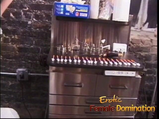 Erotic Female Domination: Kızıl saçlı kadın egemenliği kanallı köle