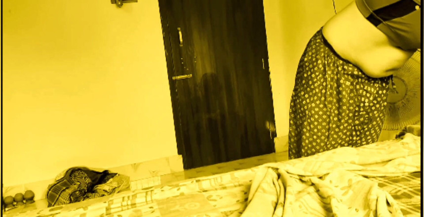 Teensex: Aku dientot habis-habisan sama tante seksi indiaku yang cantik di...