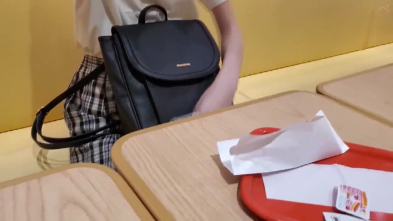 Asian happy ending: Asijský anděl 22321