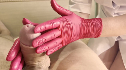 SugarNadya: A hottie jerks off her client's dick in latex gloves